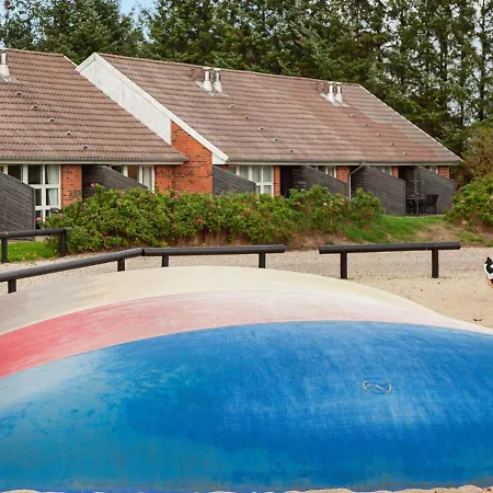 Lxxxvii Holiday home *